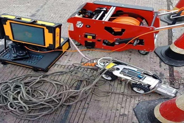 汤原CCTV管道检测机器人